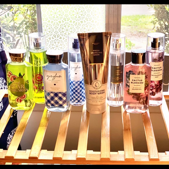 B&BW LOT Closet Clean Out - Picture 1 of 5